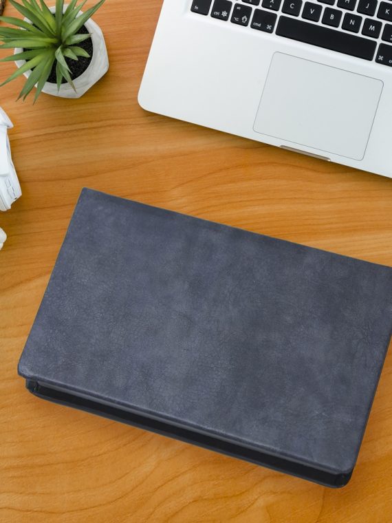 سررسید رقعی جلد چرم آریا